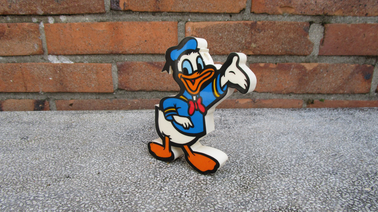 Mooie Donald Duck pieppop zie d