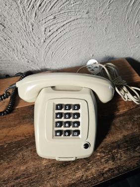 Vintage PTT T65TDK Telefoon met druktoetsen zeer nette staat