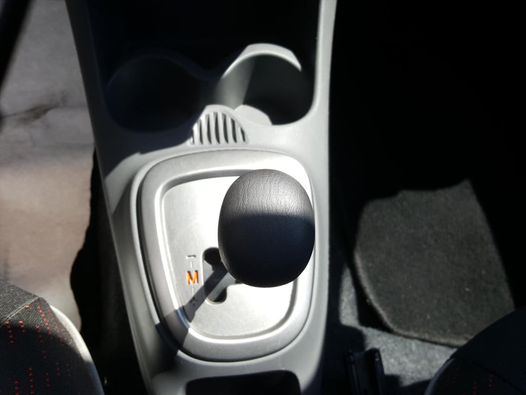 Peugeot 107 1.0 12v 5d 2-tronic automaat airco | lm-velgen | radio met cd-s