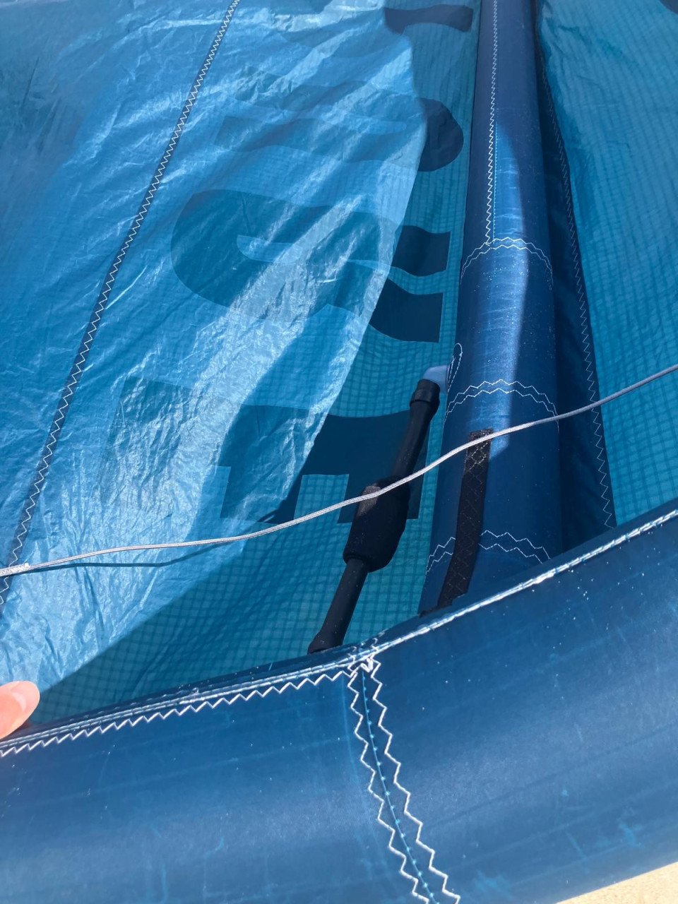 Gaastra Pure kite 9 m2 (2 jaar oud) en X6 bar (1 jaar oud)