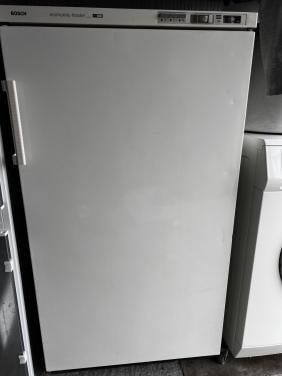 Bosch vrieskast 125x65x65 cm. Inhoud Vriezer 200 liter