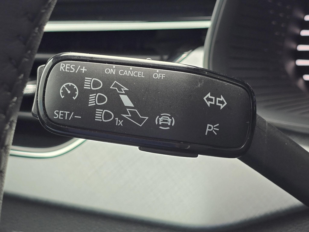 Skoda Kamiq 1.0 tsi selection virtual cockpit carplay navigatie pdc v+a sto