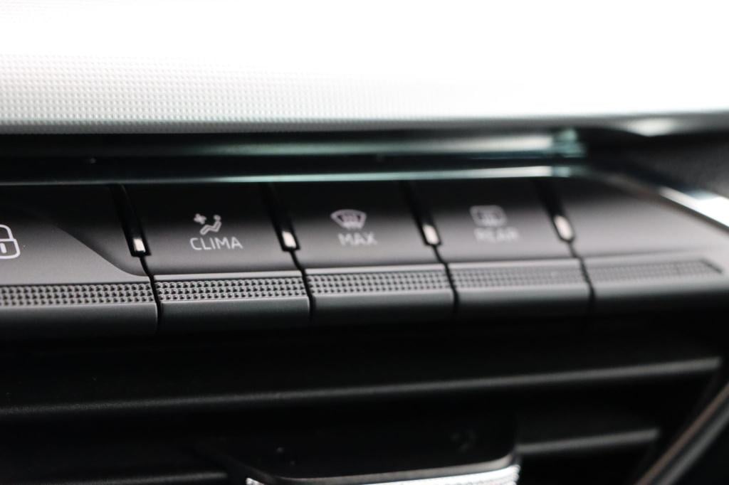 Skoda Octavia combi 1.5 e-tsi business edition plus dsg7 150pk