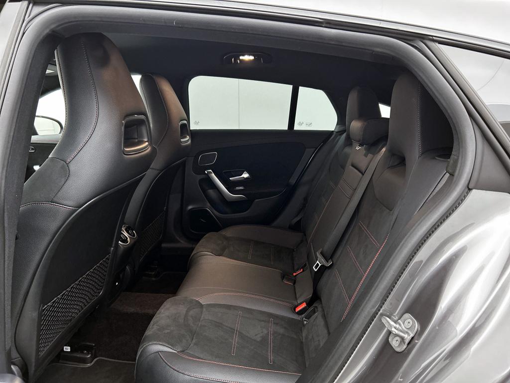 Mercedes-Benz Cla shooting brake 250 e star edition amg line | cruise contr