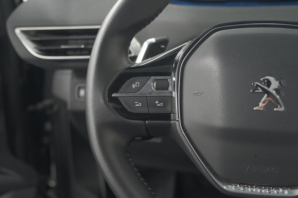 Peugeot 3008 1.6 hybrid 225 allure pack business | camera | navigatie | app