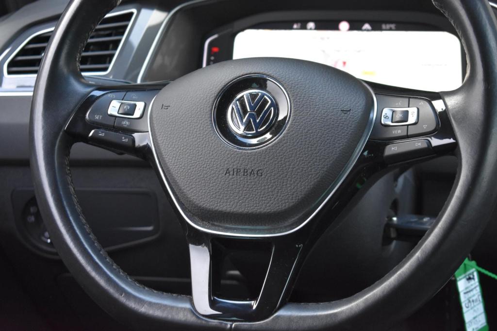 Volkswagen Tiguan 1.5 tsi act r-line | trekhaak | nap | apple carplay | and