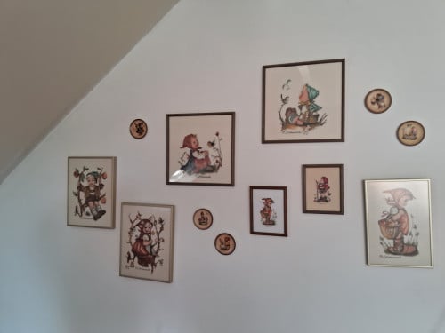 Hummel bordjes en borduurwerk