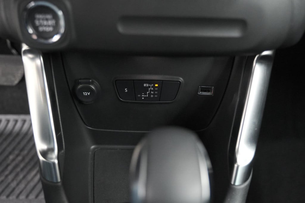 Citroen C3 Aircross puretech 130 eat6 max | camera | navigatie | apple carp