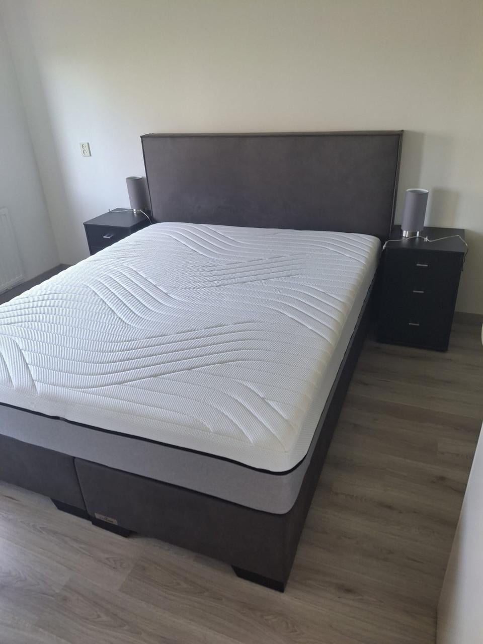 Gloednieuw bed