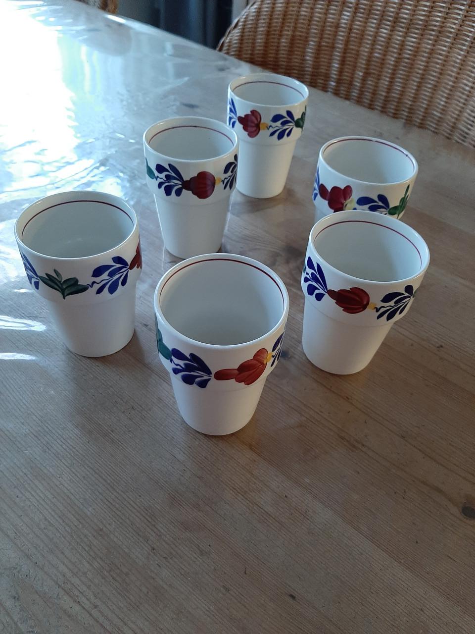 BOERENBONT BOCH - 6 BEKERS - AARDEWERK