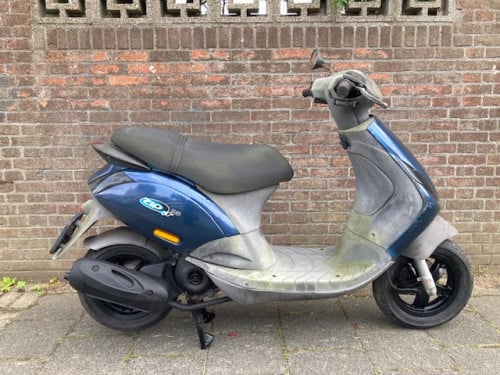 LEUKE PIAGGIO ZIP 4 TAKT SNOR SCOOTER VAN 1E EIGENAAR ! BJ 2012