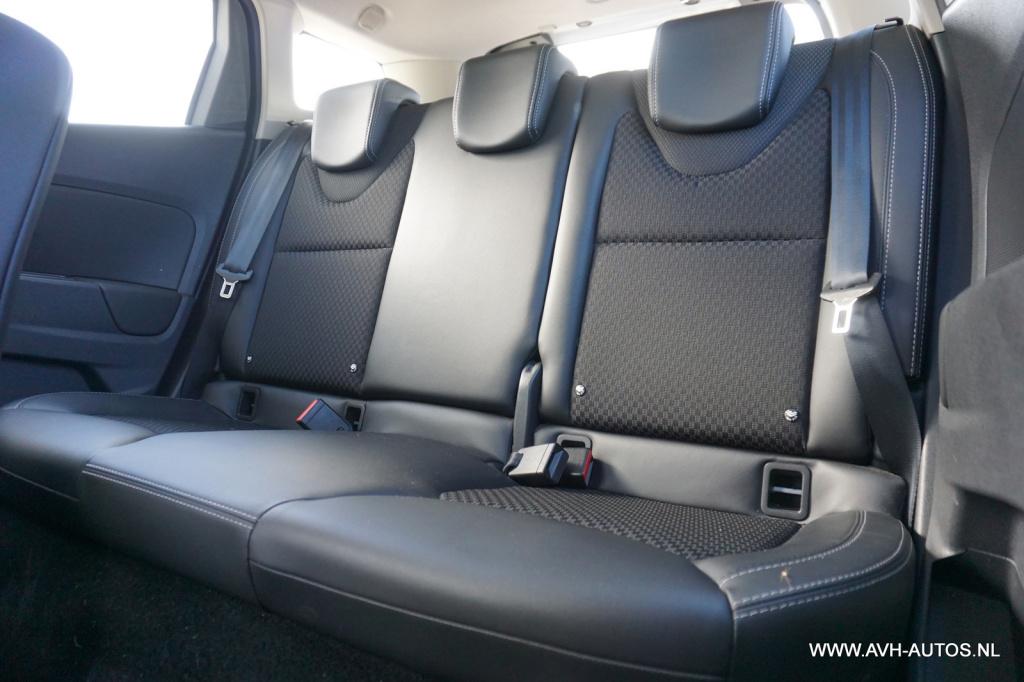 Renault Clio estate 1.2 tce limited