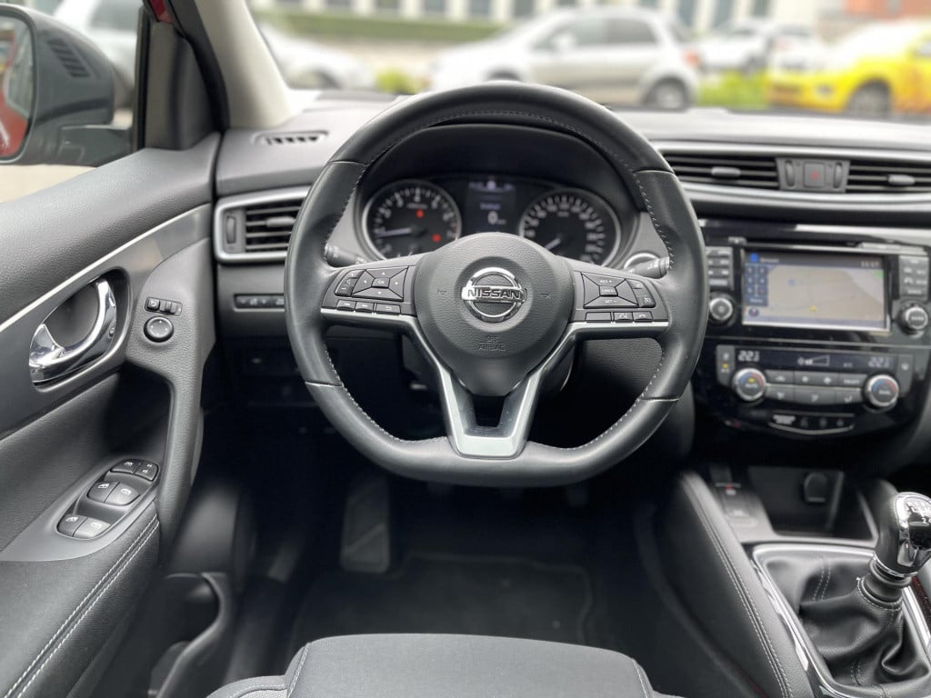 Nissan Qashqai 1.2 n-connecta design pack | trekhaak | panoramadak | naviga