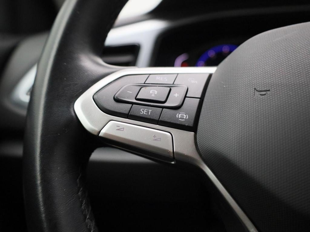 Volkswagen T-roc 1.0 tsi life business | apple carplay / android auto | nav