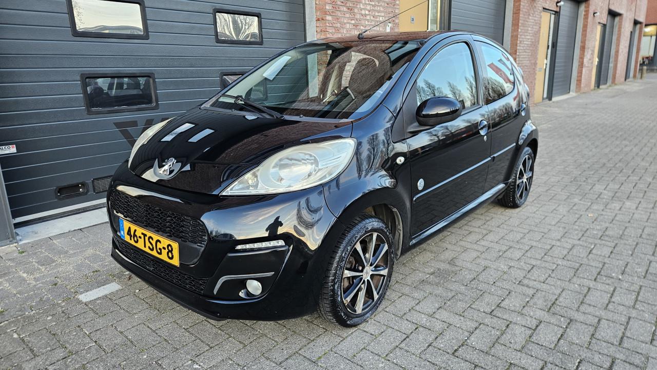 Zuinige en Luxe 5drs PEUGEOT 107 Envy 2012 / NL AUTO / 85.635 km !!
