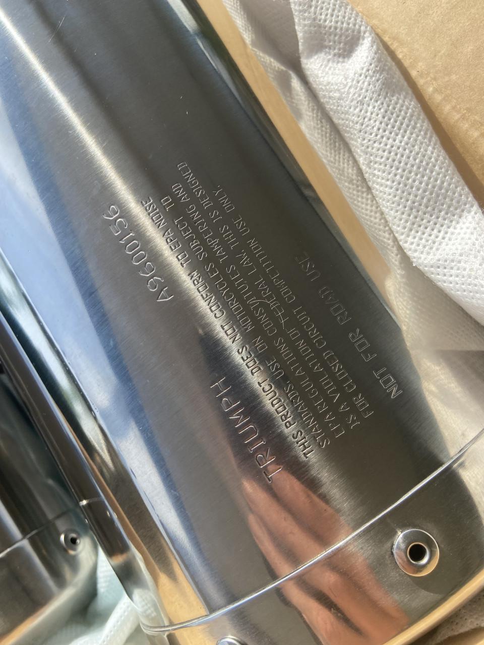 Triumph TORS uitlaatdempers