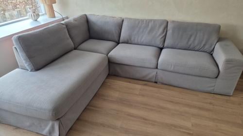 Fantastische hoekbank, stof kussens wasbaar!