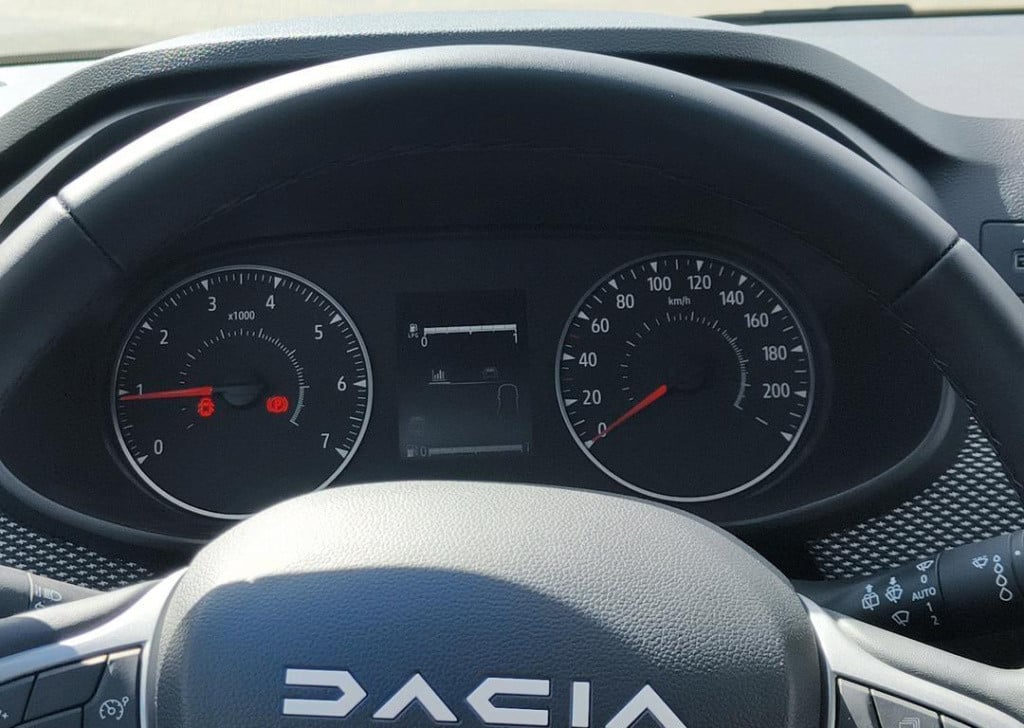 Dacia Sandero 1.0 tce 100 eco-g journey - demo