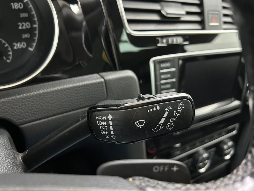 Volkswagen Golf occasion 1.4 tsi act business edition r | zwart | tweedehan