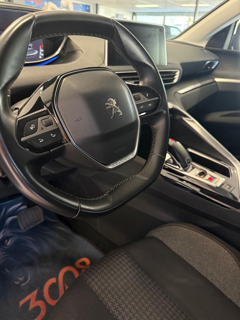Peugeot 3008 1.2 puretech active