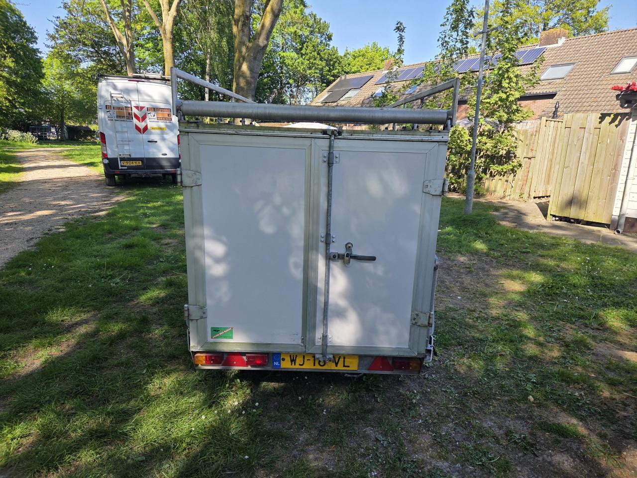 Aanhangwagen gesloten