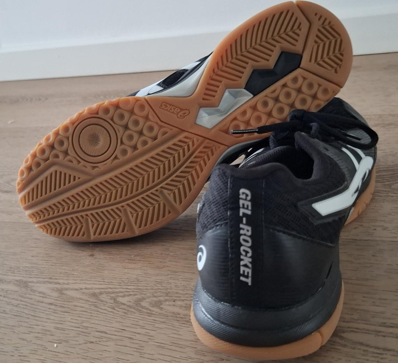 Te koop Asics zaalschoenen maat 41,5