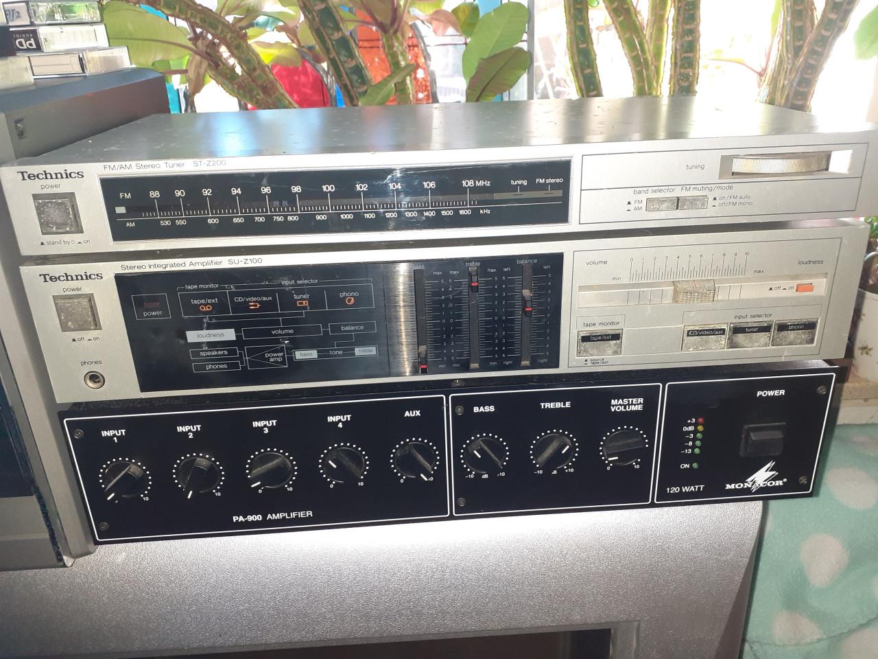 1x Stereo Radio BLUE-SKY ....& Diverse Stereo Setjes