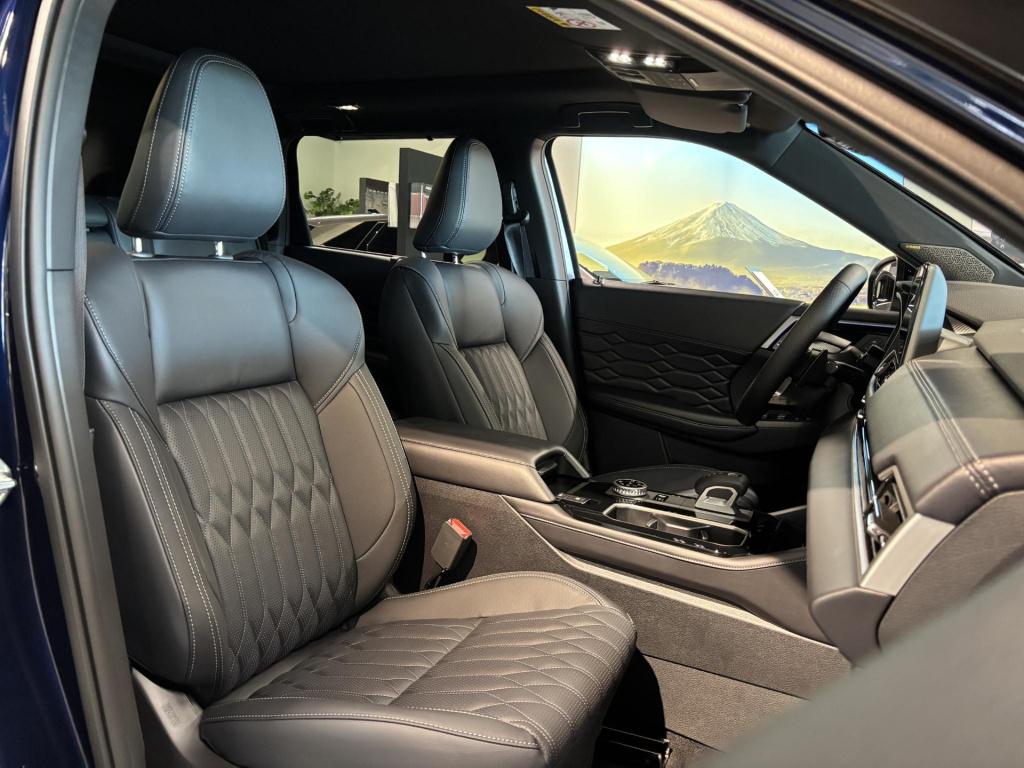 Mitsubishi Outlander 2.4 phev instyle