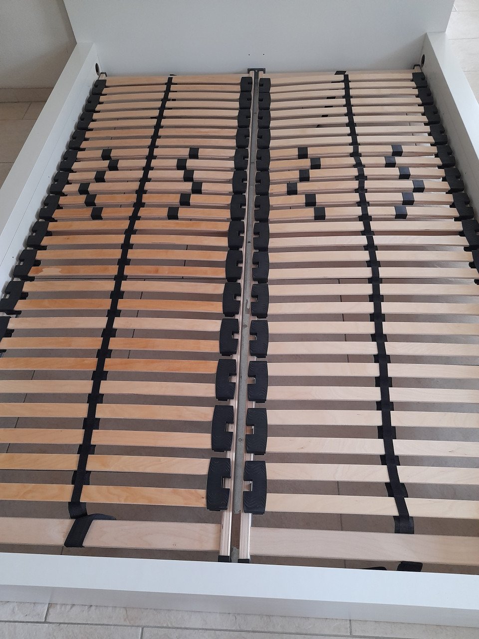 Malm bed 140 x 200 (in goede nette staat )GERESERVEERD