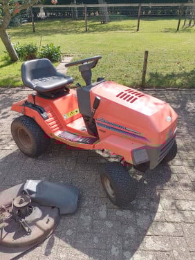 Zitmaaier Husqvarna