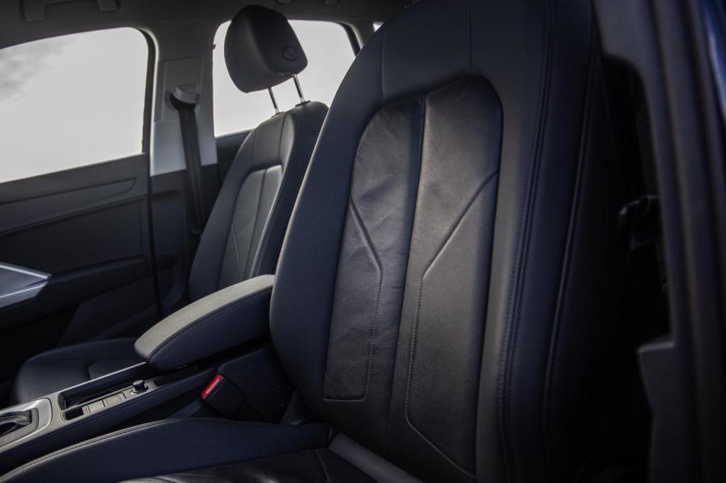 Audi Q3 45 tfsi e edition automaat / plug in hybrid / stoelverwarming / lee