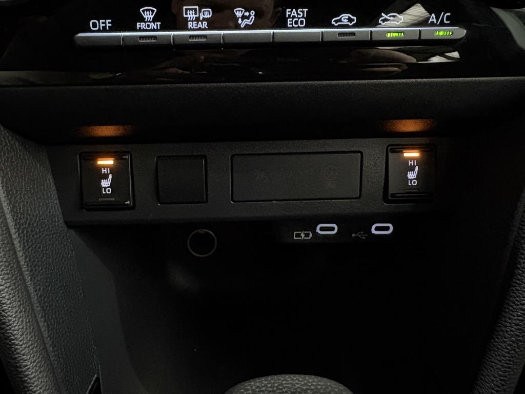 Toyota Yaris Cross 1.5 hybrid 115 first edition | bsm | pdc |