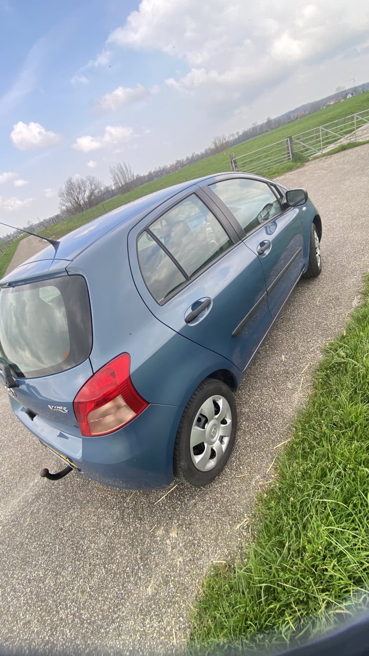 Toyota yaris 1.0. Met trekhaak
