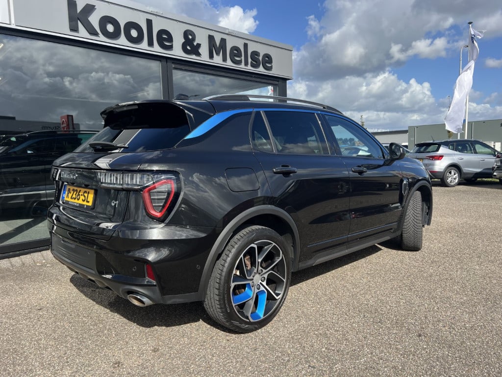 Lynk & Co 01 1.5 261pk plug in hybrid , 360 camera , pano dak , adaptive cc