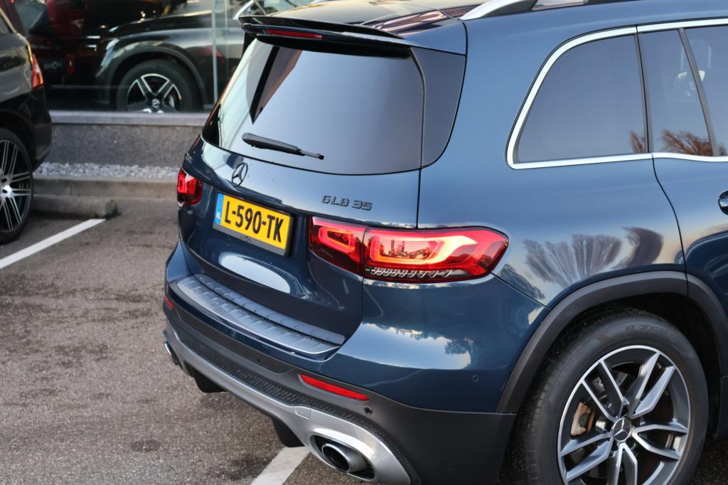 Mercedes-Benz Glb amg 35 4matic l 306 pk l mbux l camera l led l wegklapbar