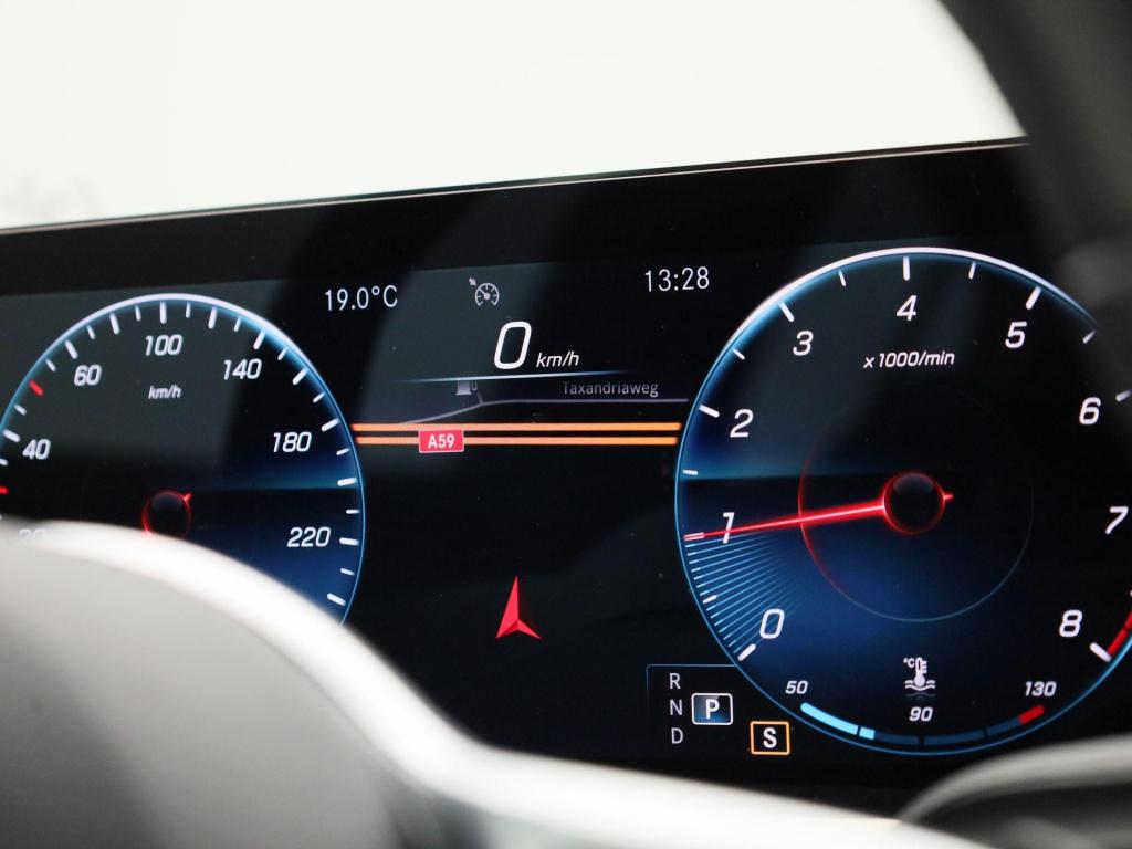 Mercedes-Benz Cla shooting brake 200 business solution | automaat | stoel v