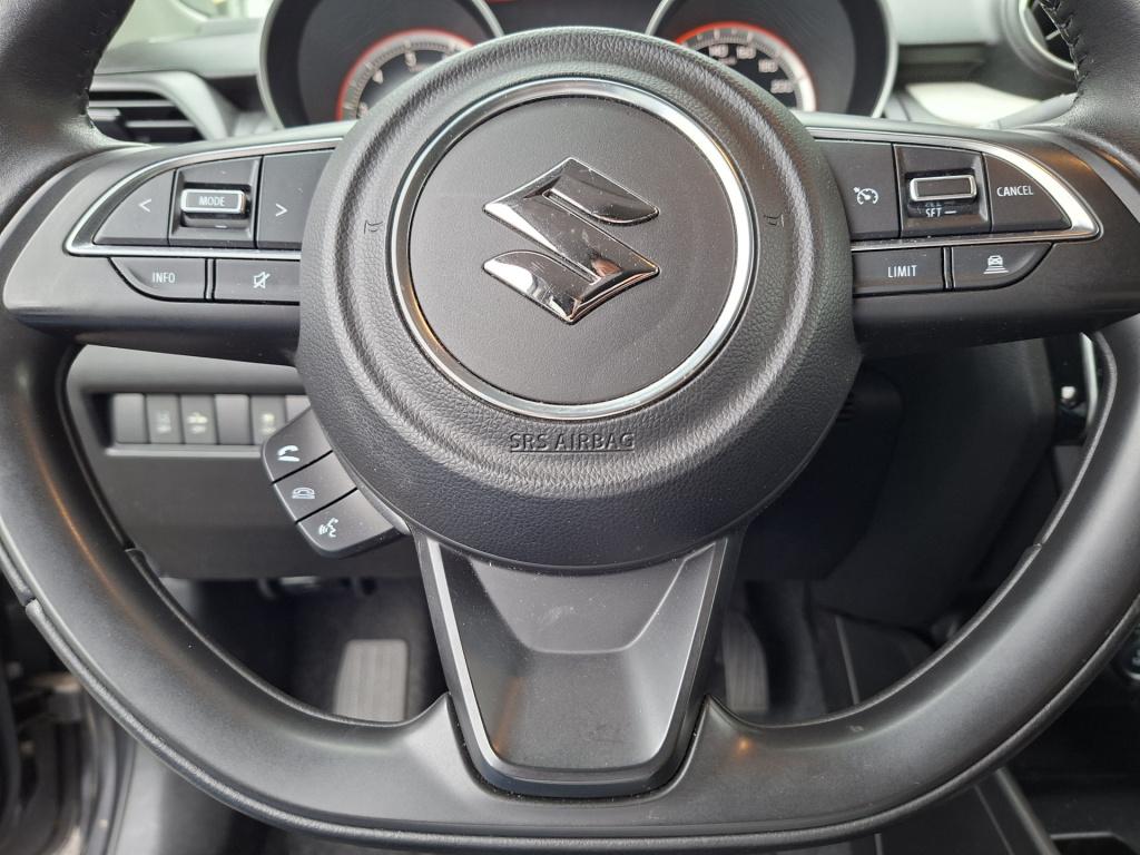 Suzuki Swift automaat stijl 1.2 / 8000 km!!