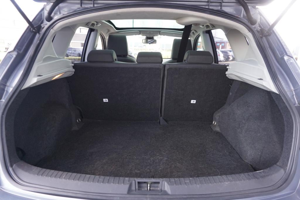 Nissan Qashqai 1.6 acenta airco / cruise / elektr. ramen / parkeers. / trek