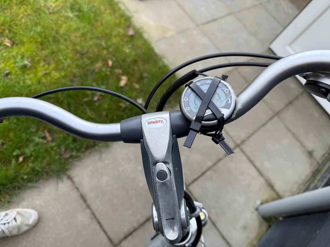 Elektrische fiets (heeft reparatie nodig)