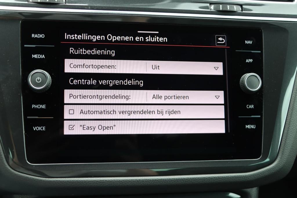 Volkswagen Tiguan 1.4 tsi ehybrid r-line business+ 245pk dsg6 | soh 92,4% |