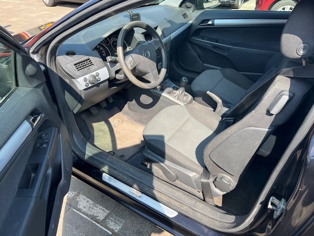 Opel Astra 1.6 GTC