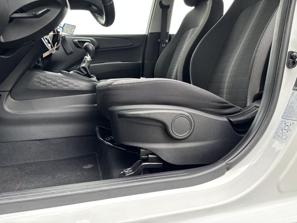 Hyundai I 10 1.0 comfort | apple carplay/android auto | two-tone lakkleur |
