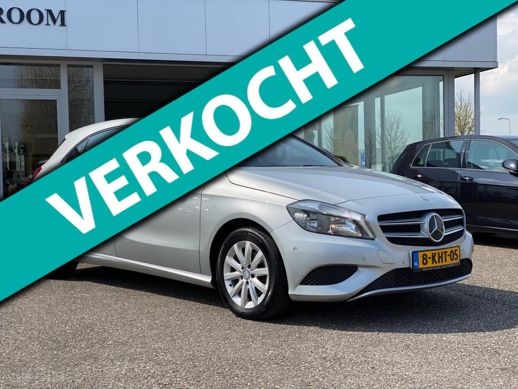 Mercedes-Benz A-Klasse 180 ambition style automaat , afneembare trekhaak