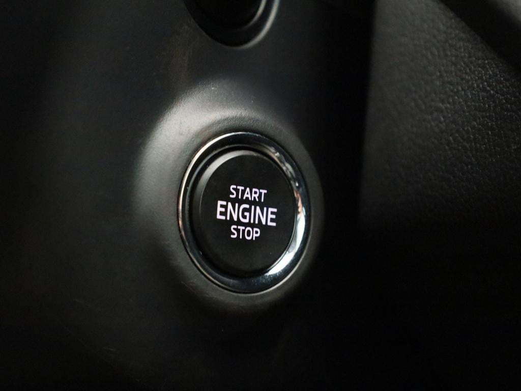 Skoda Octavia combi 1.5 tsi first edition | virtual cockpit | parkeer senso