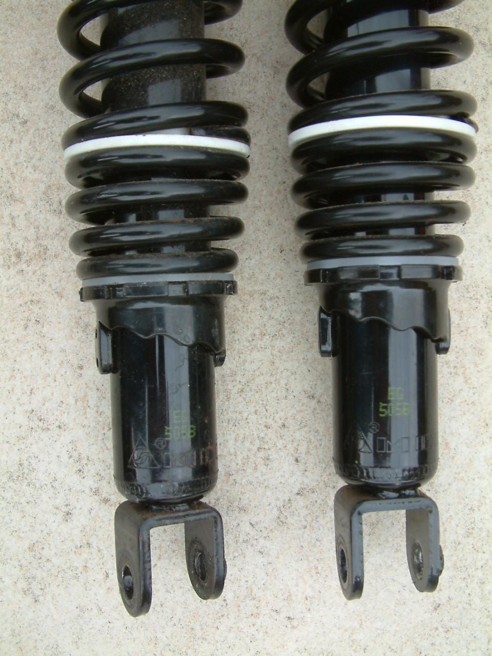 Schokbrekers  ook  koni   34 en 36 cm h o h  en voorvorken  35 -37 -38 mm