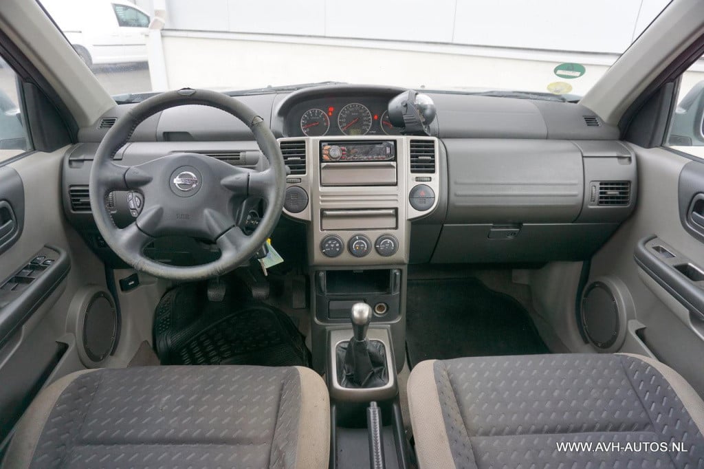 Nissan X-Trail 2.0 columbia 2wd
