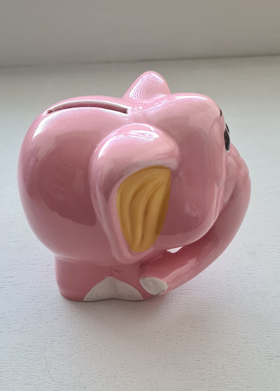 Aardewerk roze olifant spaarpot 10 cm hoog, 12 cm lang