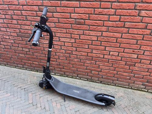 Ninebot Pro - electrische step - zo goed als nieuw