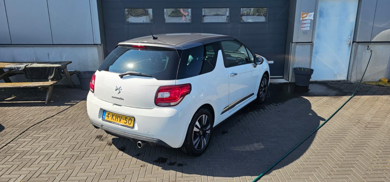 TE KOOP CITROEN DS3 1.2 VTI SO CHIC EURO 5