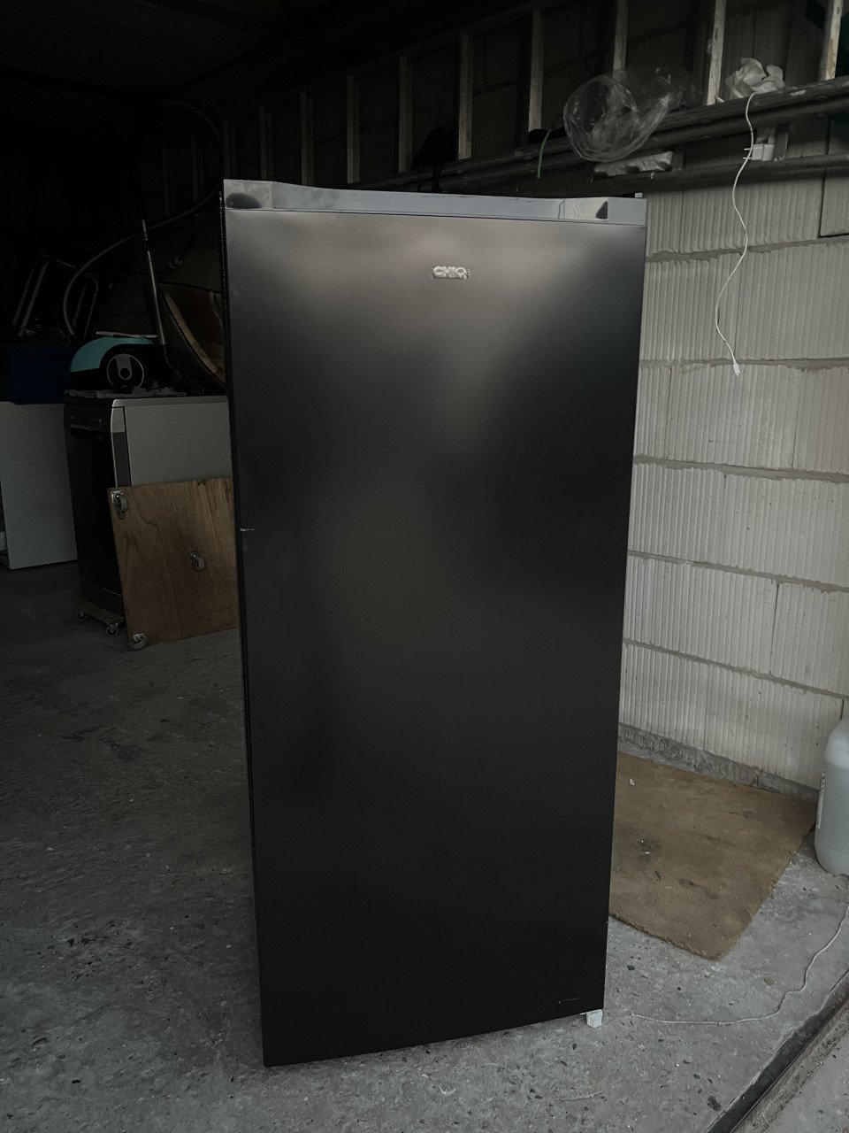 Nieuwe Vriezer 145 Liter 5 laden Energieklasse E - RVS Zwart 125x55 cm.
